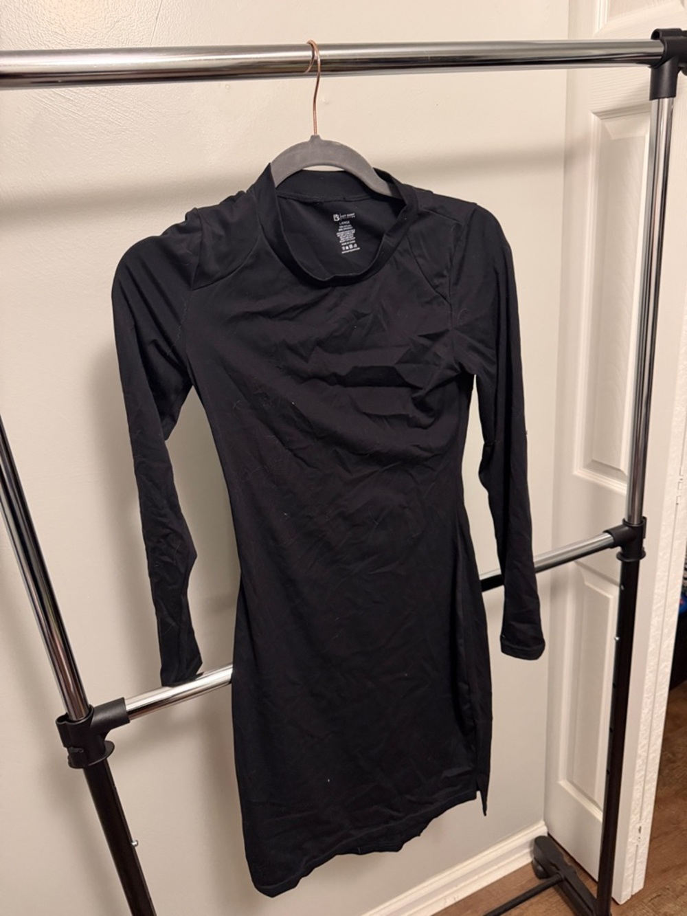 Buffbunny Collection Black Crewneck Top